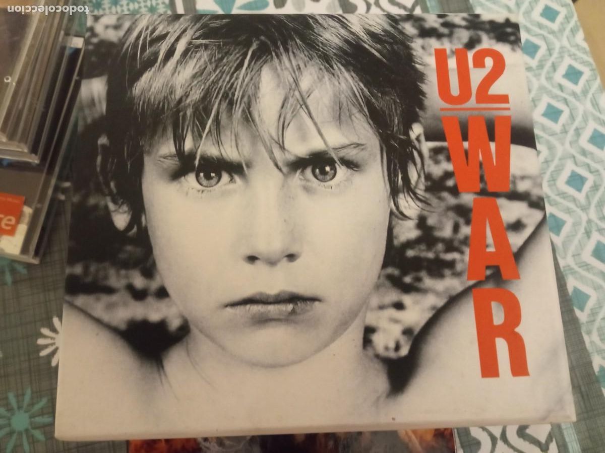 CDs de m&uacute;sica: U2 WAR 2XCDS CAJA LIBRO SPECIAL EDITION - Foto 1
