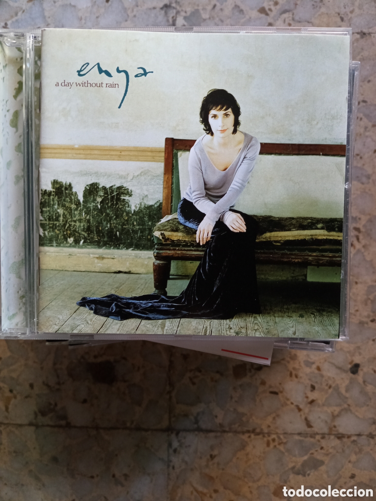 CDs de m&uacute;sica: CD ENYA A DAY WITHOUT RAIN - Foto 1