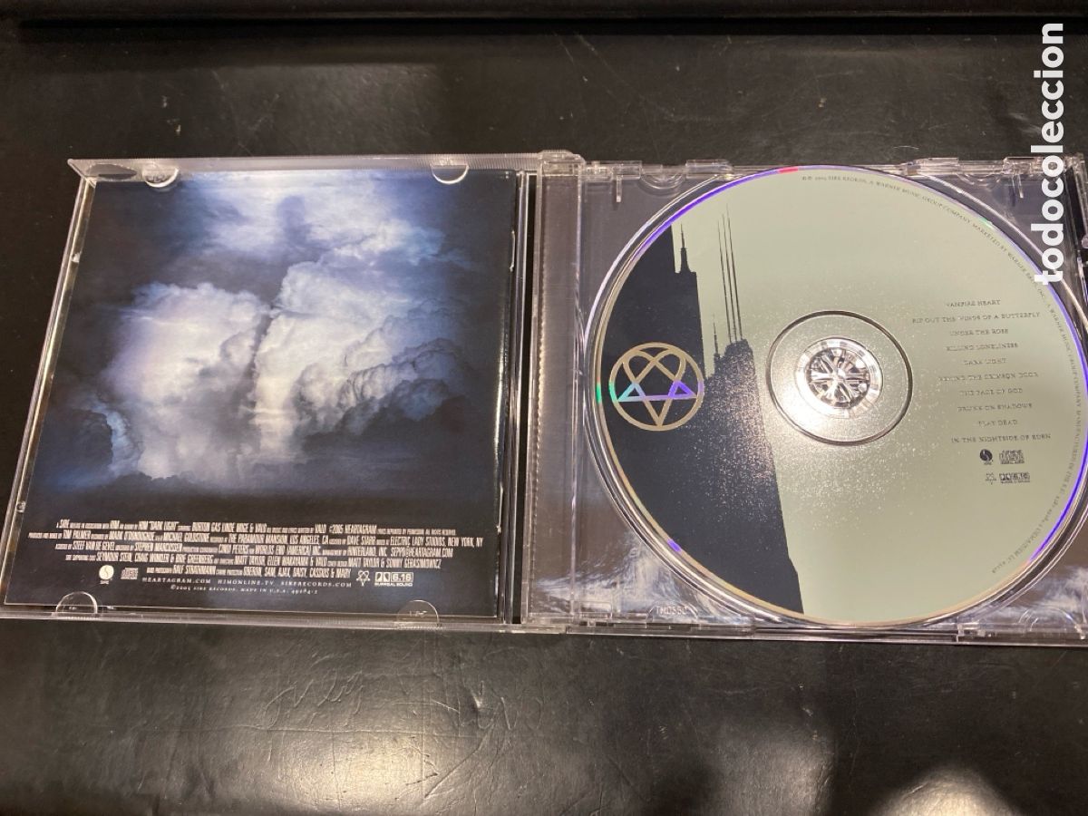 CDs de m&uacute;sica: Dark Light - Cardboard slipcase - Foto 4