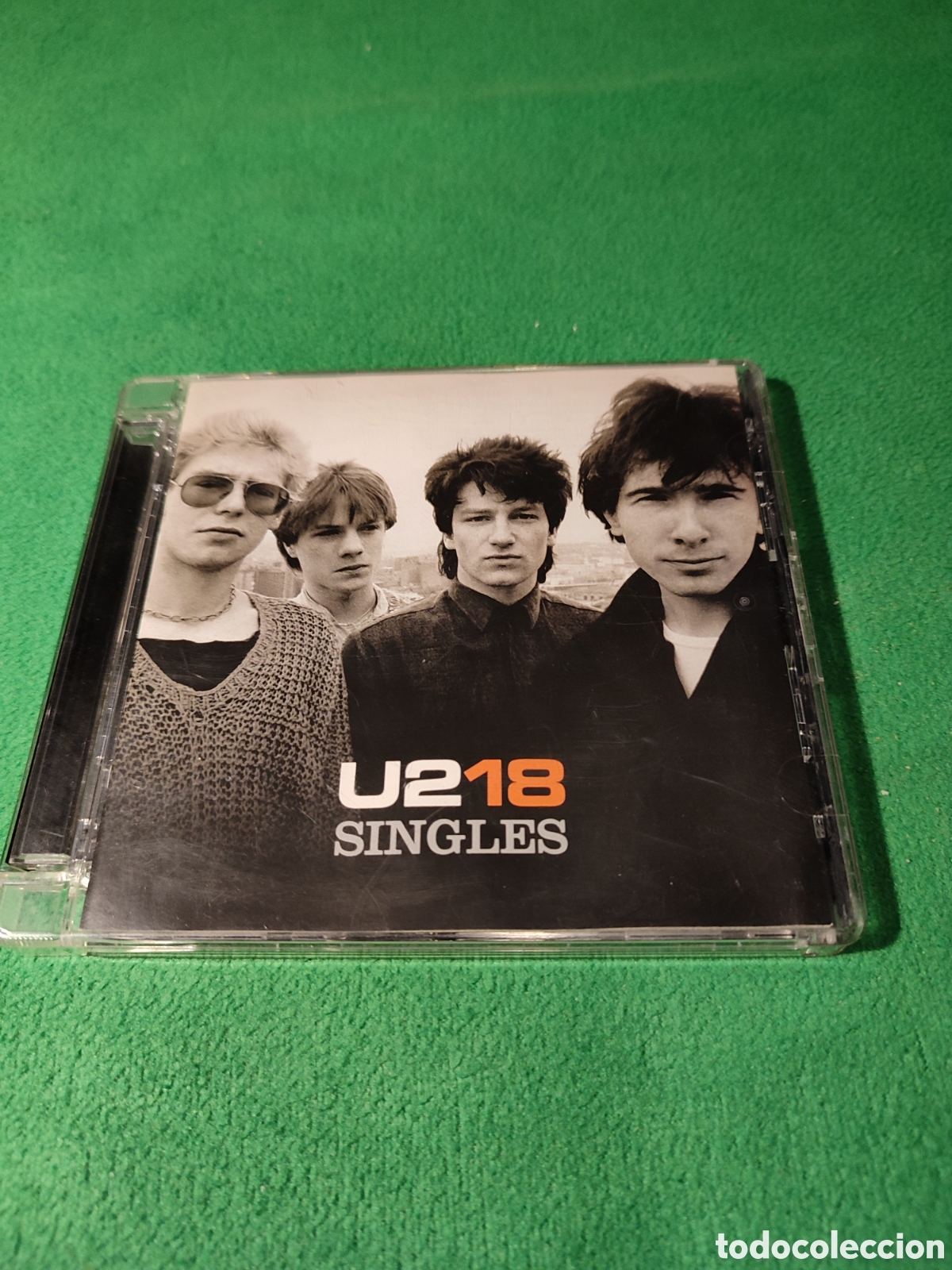 CDs de m&uacute;sica: U2 - 18 singles edici&oacute;n CD - Foto 1