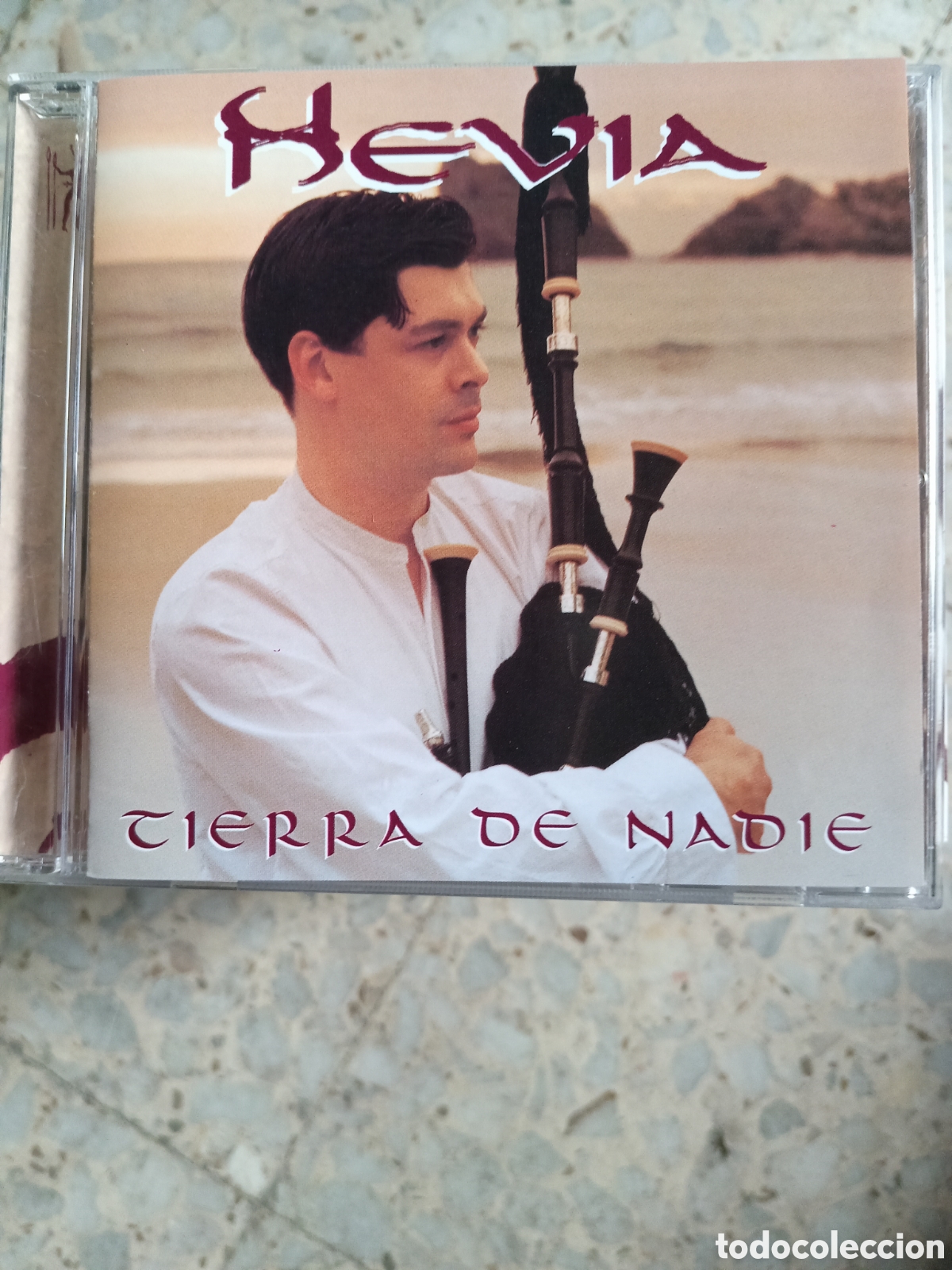 CDs de m&uacute;sica: CD HEVIA TIERRA DE NADIE - Foto 1