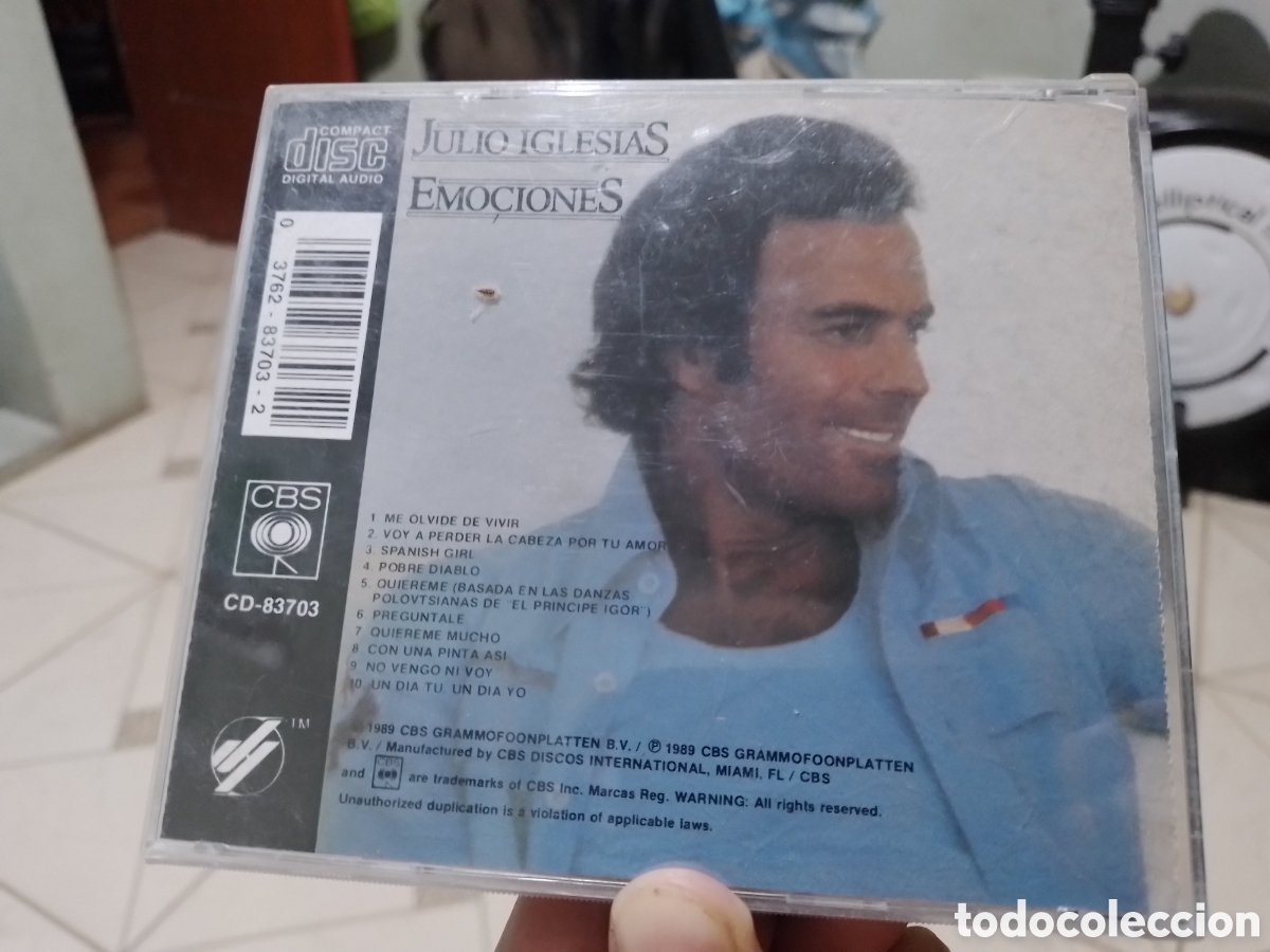 CDs de m&uacute;sica: Julio Iglesias CD Emociones - Foto 2