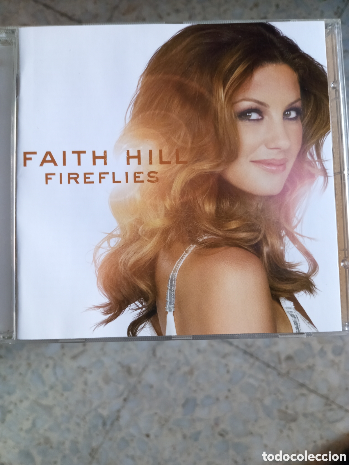 CDs de m&uacute;sica: CD FAITH HILL FIREFLIES - Foto 1