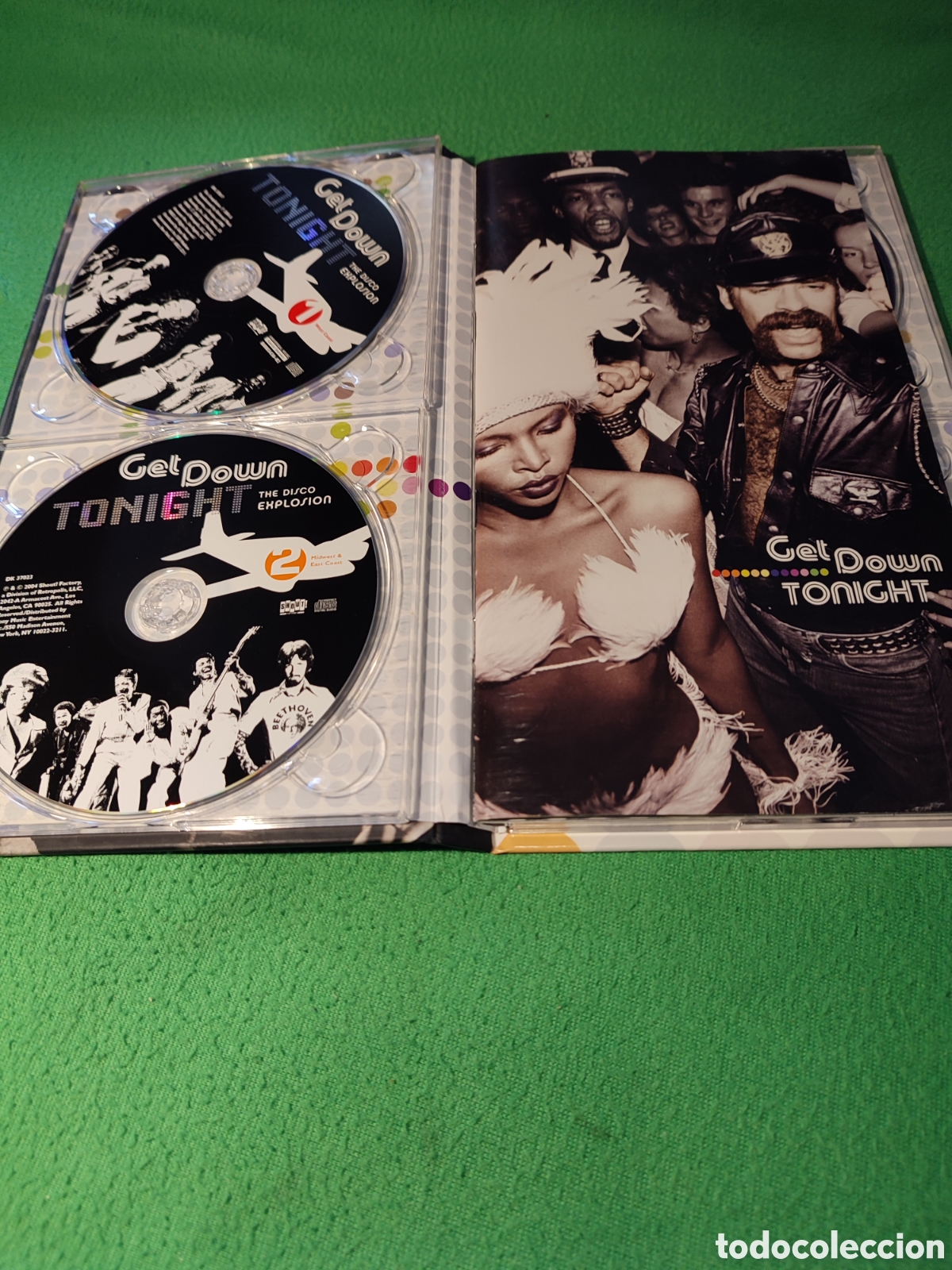 CDs de m&uacute;sica: Get down tonight - The disco explosi&oacute;n 3 CDs - Foto 2