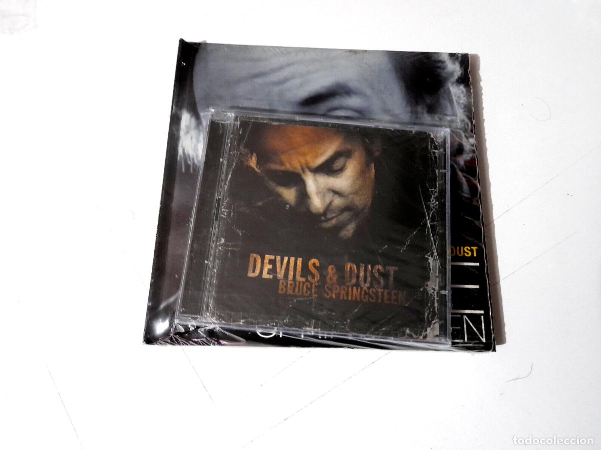 CDs de m&uacute;sica: BRUCE SPRINGSTEEN &rdquo;DEVILS & DUST&rdquo; CD + LIBRO 12 TRACKS +DVD PRECINTADO SEALED - Foto 1