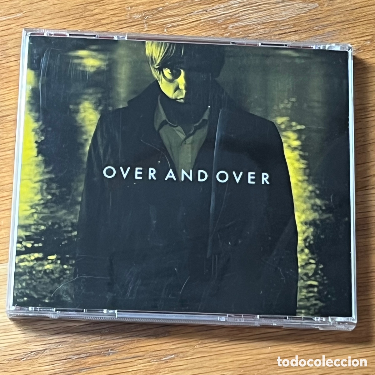 CDs de m&uacute;sica: The Legends - Over And Over - Foto 2