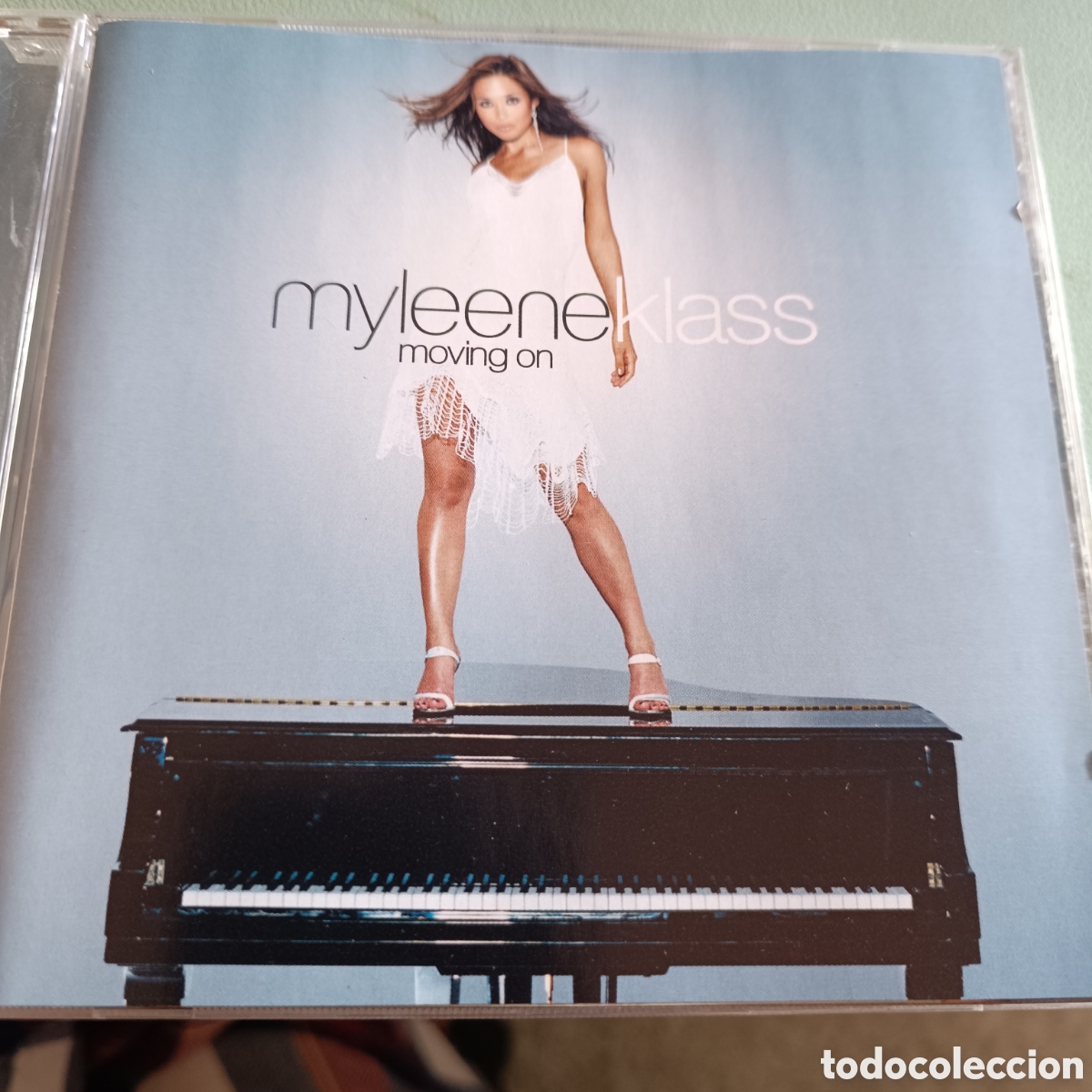 CDs de m&uacute;sica: Myleene Klass &ndash; Moving On - Foto 1