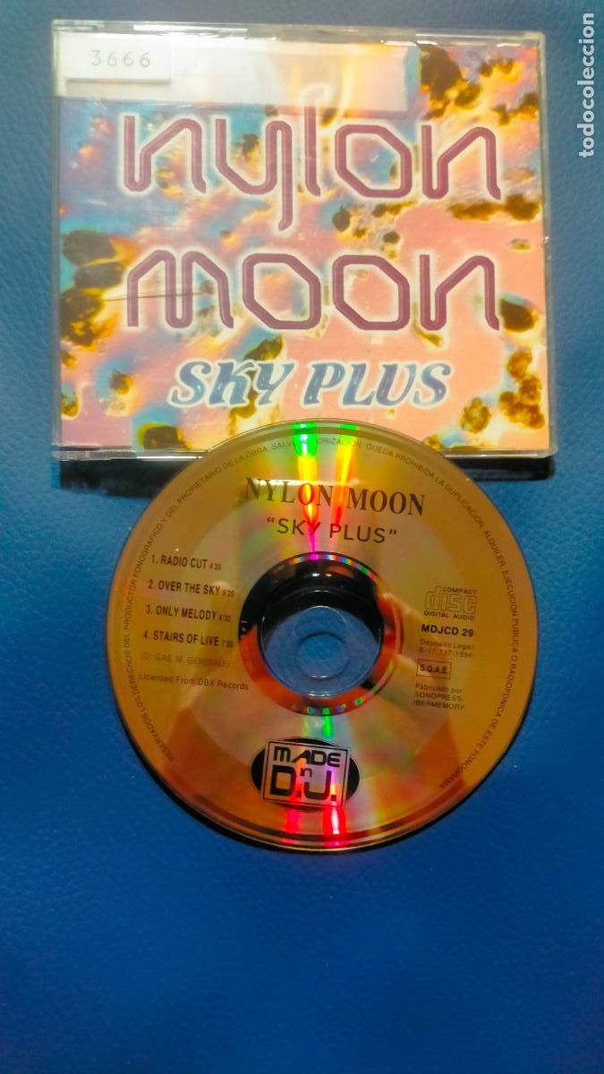CDs de m&uacute;sica: CD SINGLE NYLON MOON - Foto 1