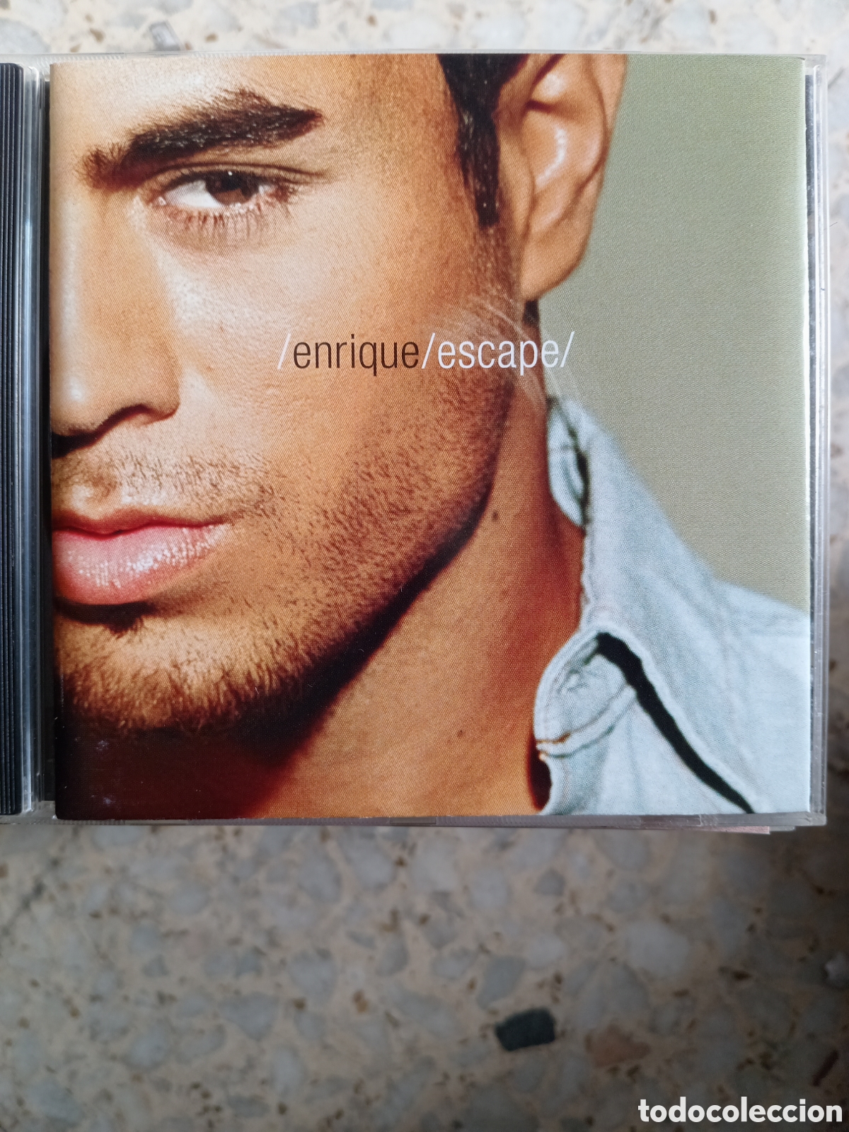 CDs de m&uacute;sica: CD ENRIQUE IGLESIAS ESCAPE - Foto 1