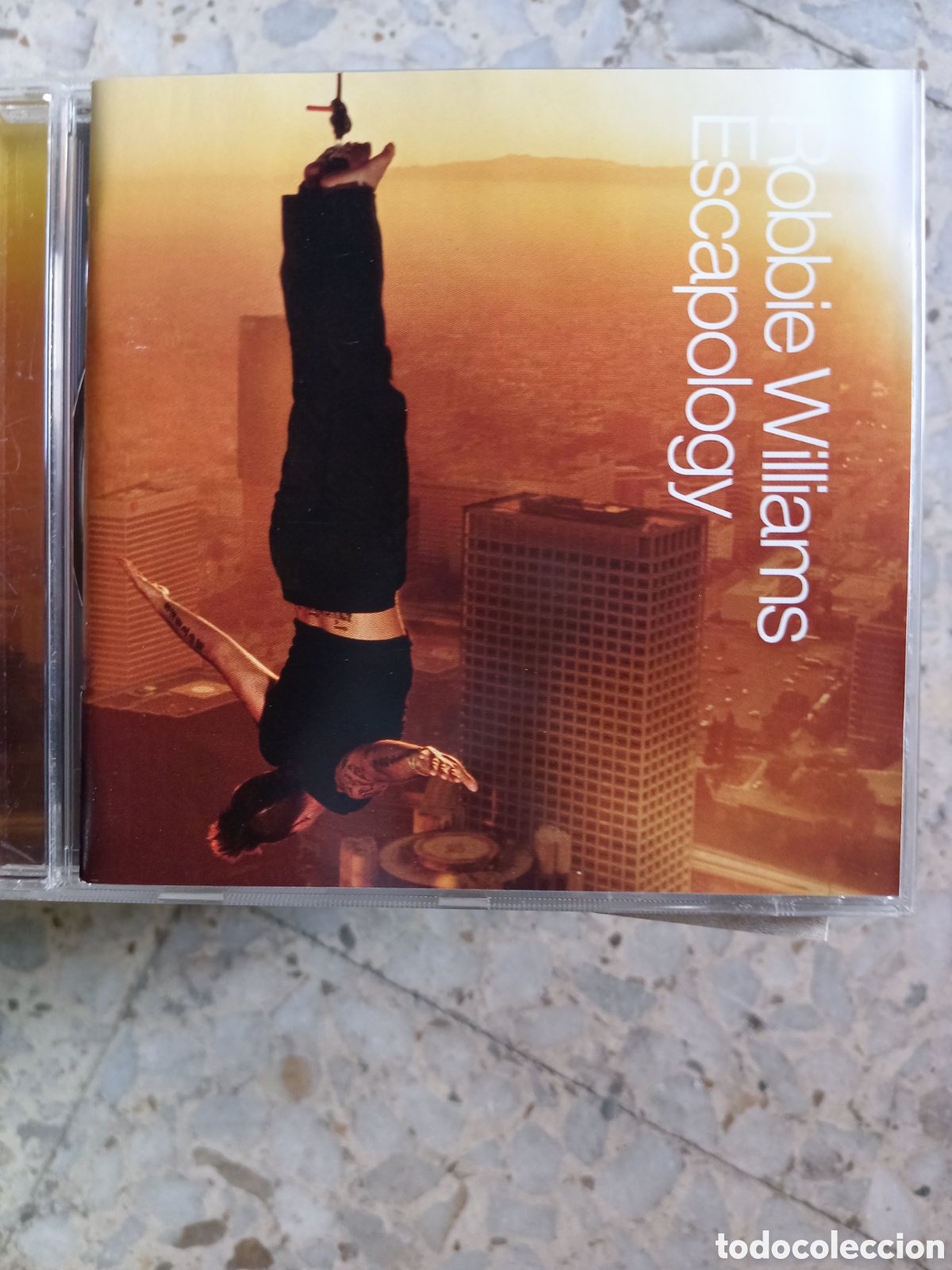 CDs de m&uacute;sica: CD ROBBIE WILLIAMS ESCAPOLOGY - Foto 1