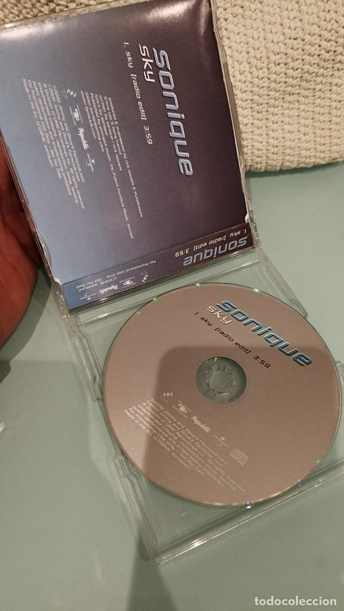 CDs de m&uacute;sica: SONIQUE  SKY  CD SINGLE - Foto 2