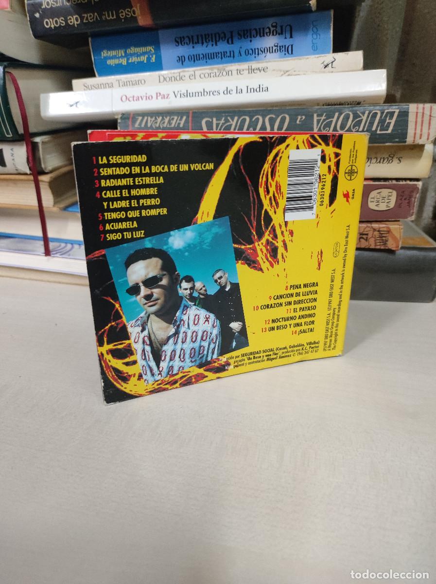CDs de m&uacute;sica: Seguridad Social &ndash; En La Boca Del Volc&aacute;n - Foto 2