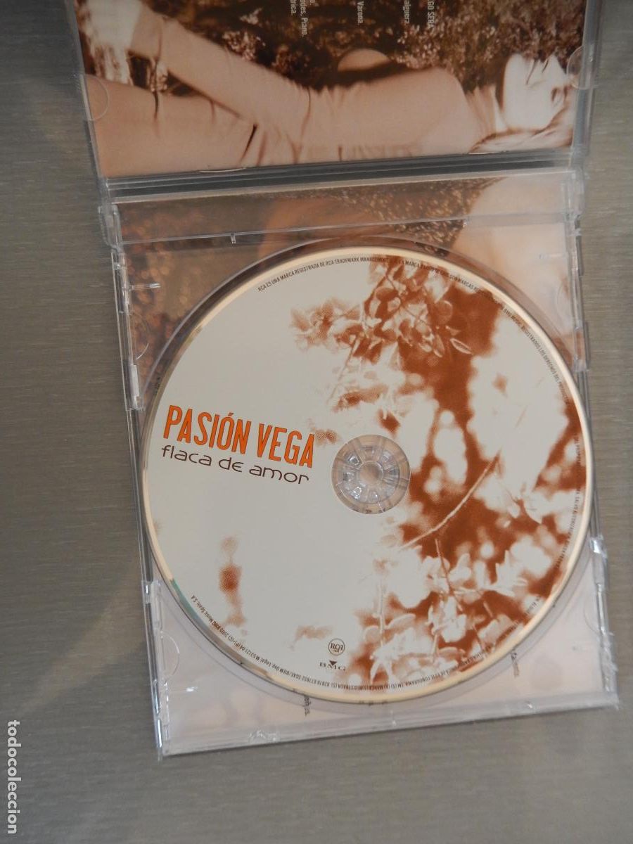 CDs de m&uacute;sica: PASION VEGA - FLACA DE AMOR - CD - Foto 2