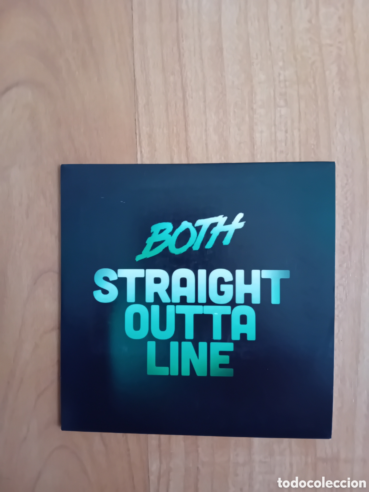 CD de M&uacute;sica: BOTH. STRAIGHT OUTTA LINE