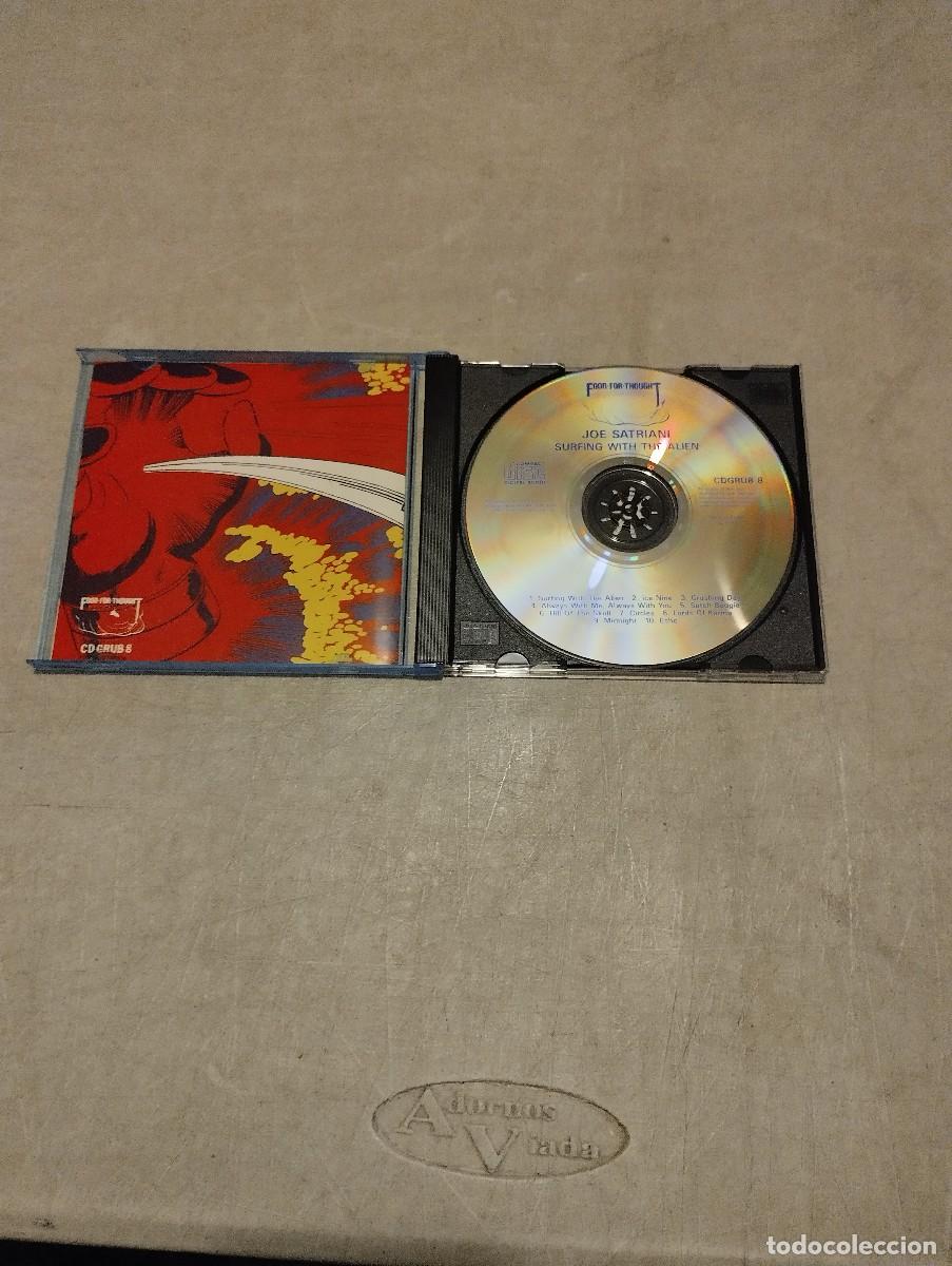 CDs de m&uacute;sica: Joe Satriani CD Surfing With The Alien - Foto 2