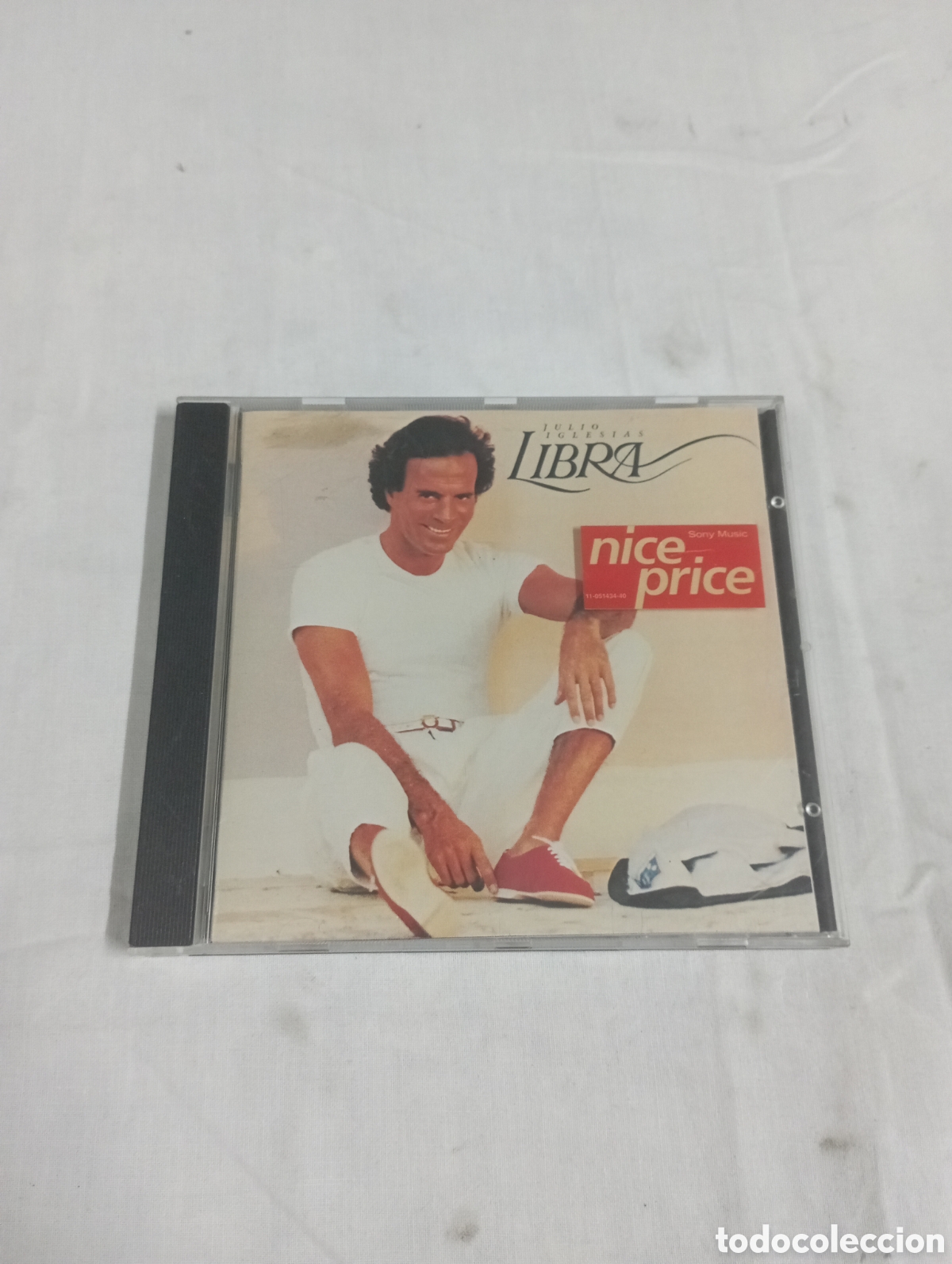 CDs de m&uacute;sica: Julio Iglesias libra - Foto 1