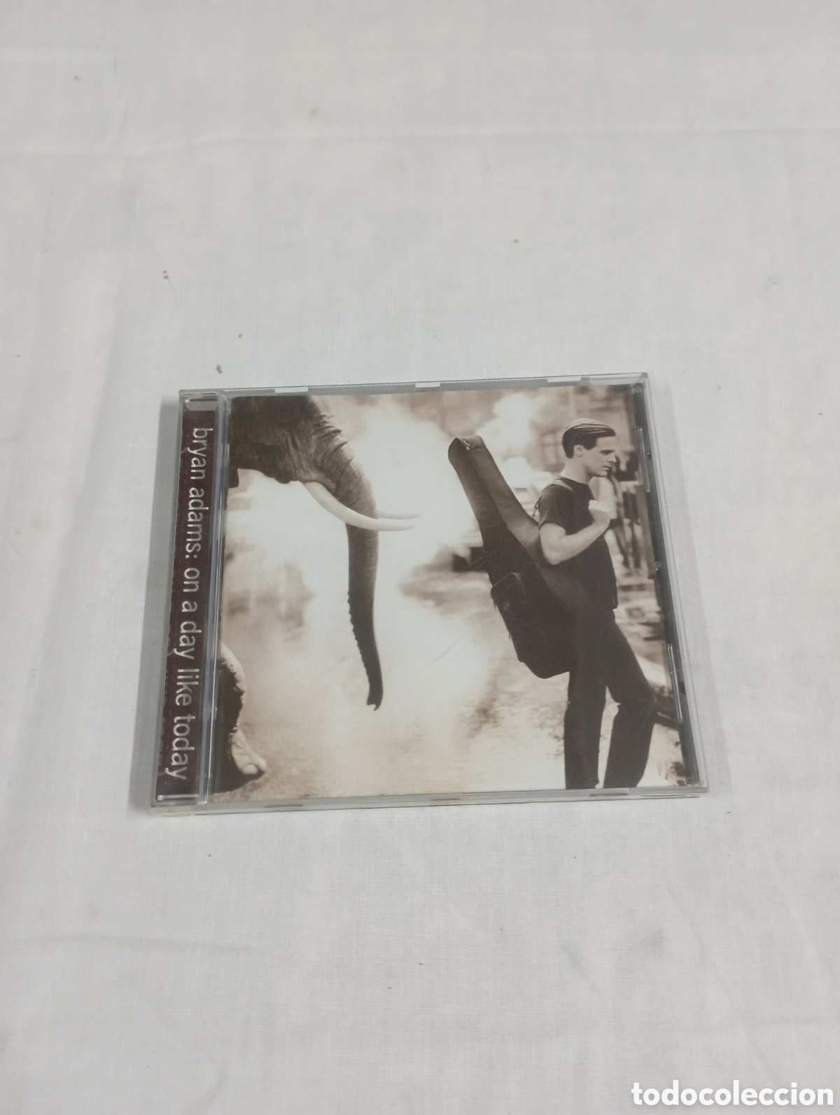 CDs de m&uacute;sica: Bryan adams: on a day like today - Foto 1