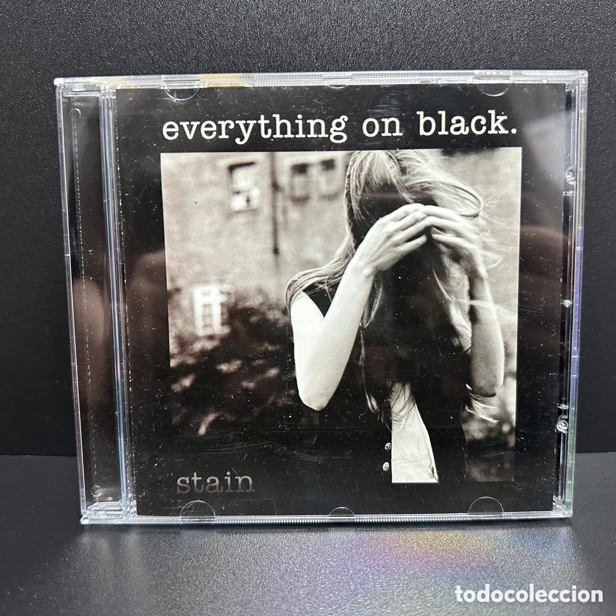 CDs de m&uacute;sica: Everything On Black - Stain (CD, Album) - Foto 1