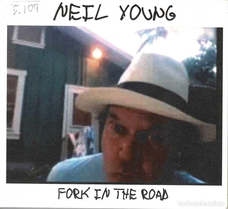 CDs de m&uacute;sica: Neil Young - Fork In The Road. CD + DVD - Foto 1