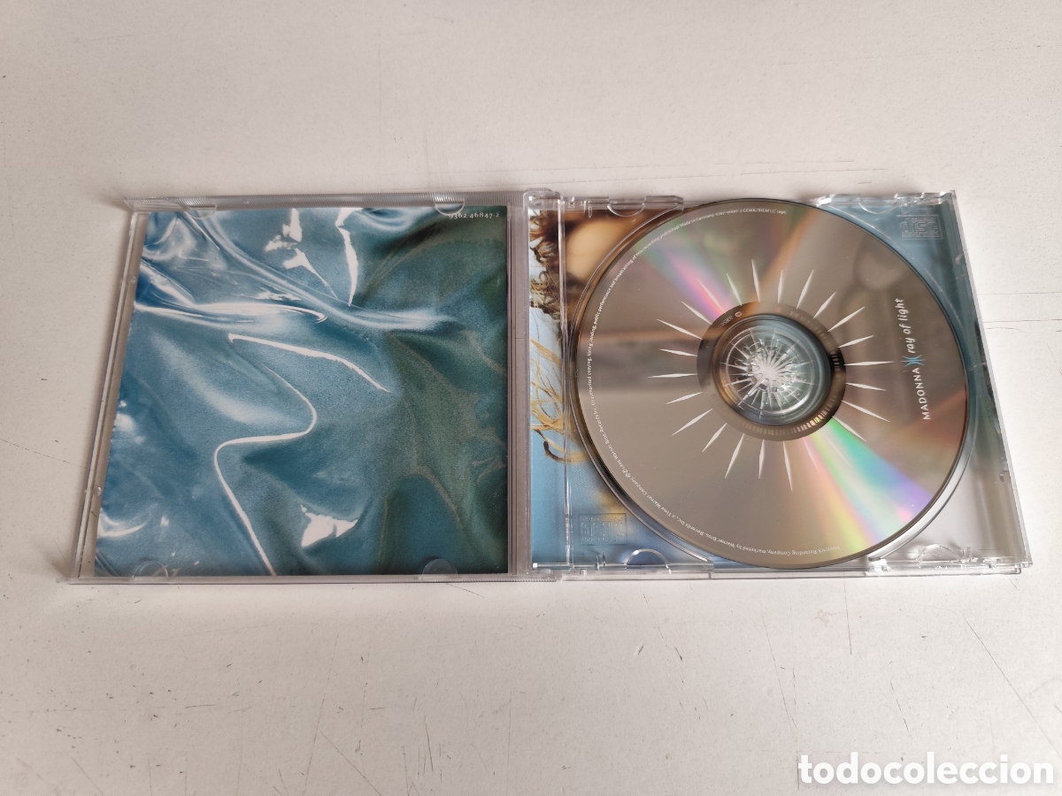 CDs de m&uacute;sica: CD. Madonna Ray of Light - Foto 3
