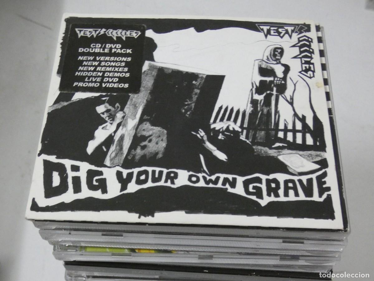 Music CDs: ARKANSAS1980 LOTT396 CD ESTADO DECENTE USO LEVE DIG YOUR OWN GRAVE