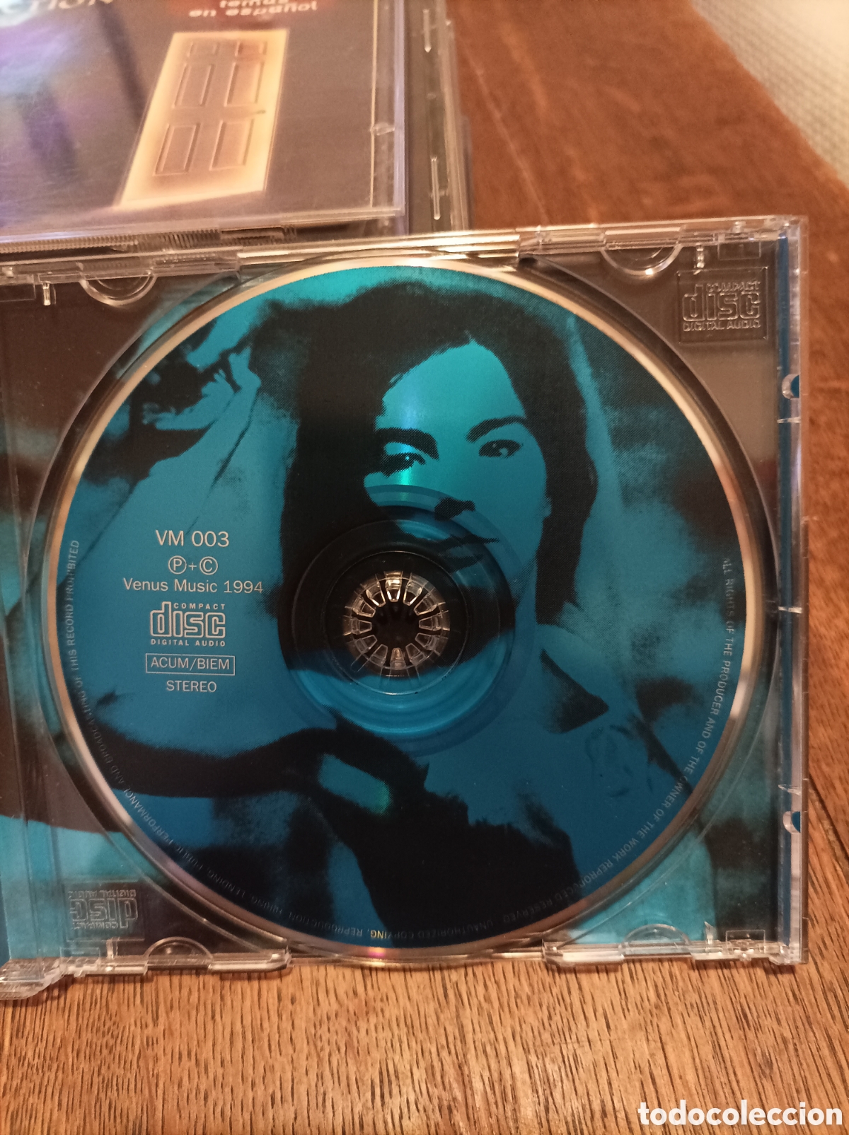 CDs de m&uacute;sica: Bj&ouml;rk Violently live cd - Foto 3