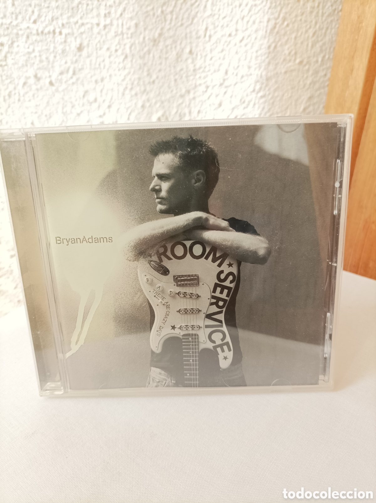 CDs de m&uacute;sica: Bryan Adams. Room service. Cd - Foto 1