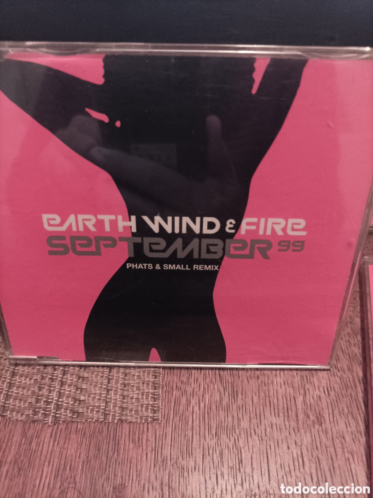 CDs de m&uacute;sica: Earth wind & fire. September. Cd - Foto 1