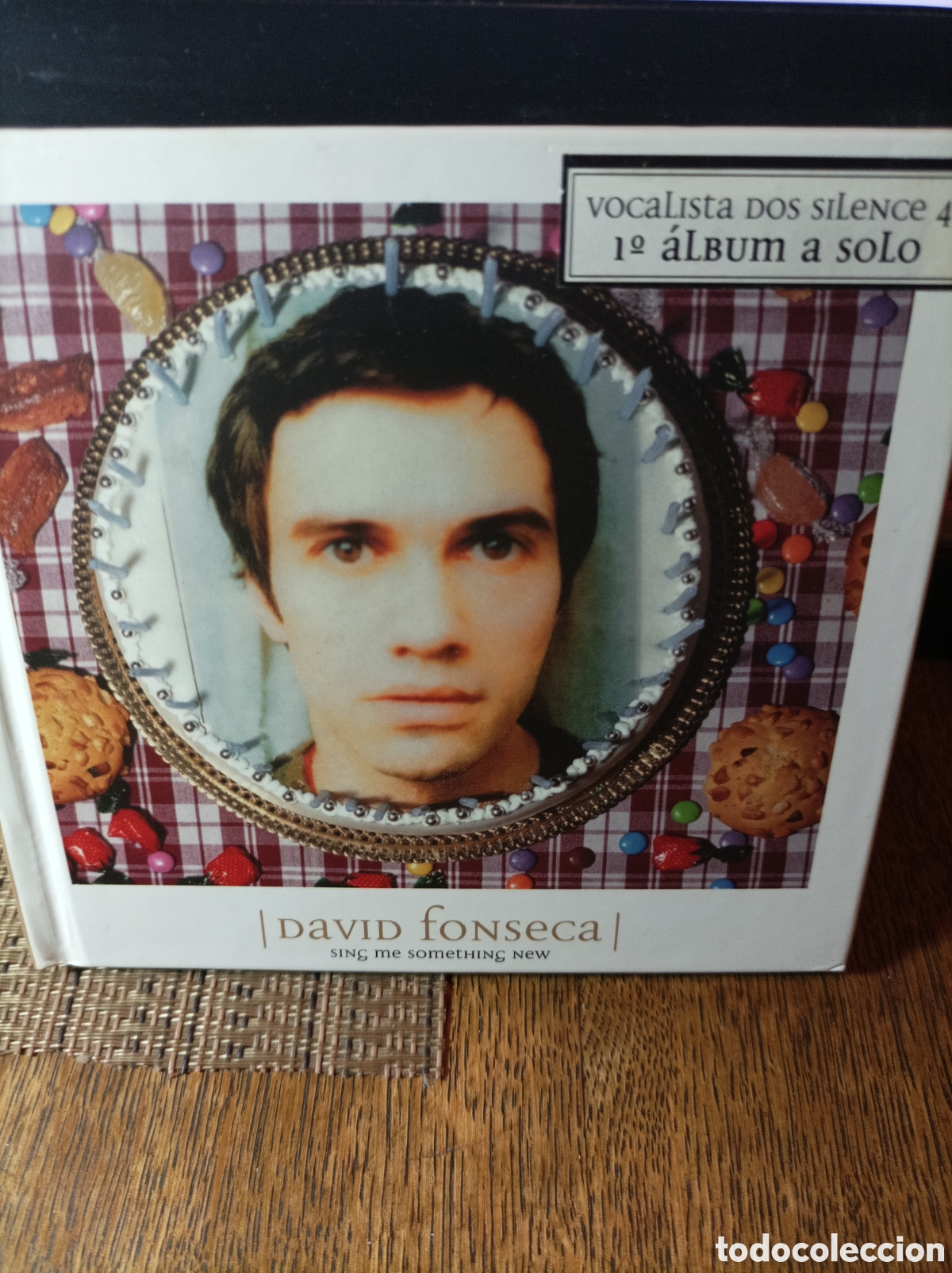 CDs de m&uacute;sica: David Fonseca. Sing me something new. Cd libro. - Foto 1