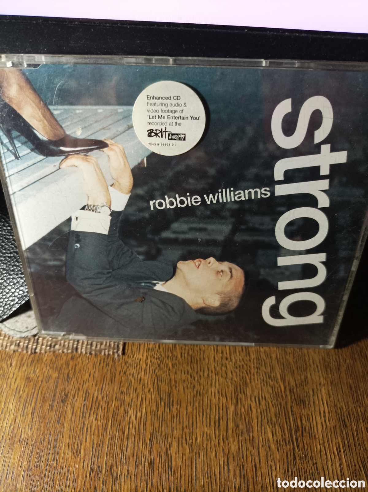 CDs de m&uacute;sica: Robbie Williams. Strong. Cd. - Foto 1