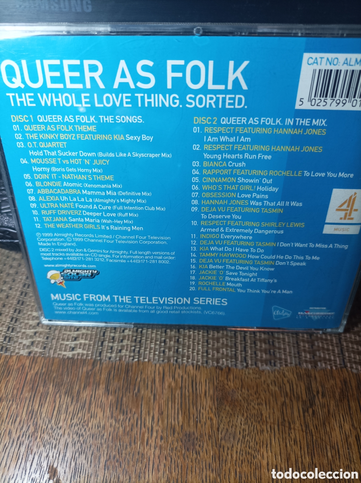 CDs de m&uacute;sica: Queer as folk. The whole love thing. Sorted. - Foto 2