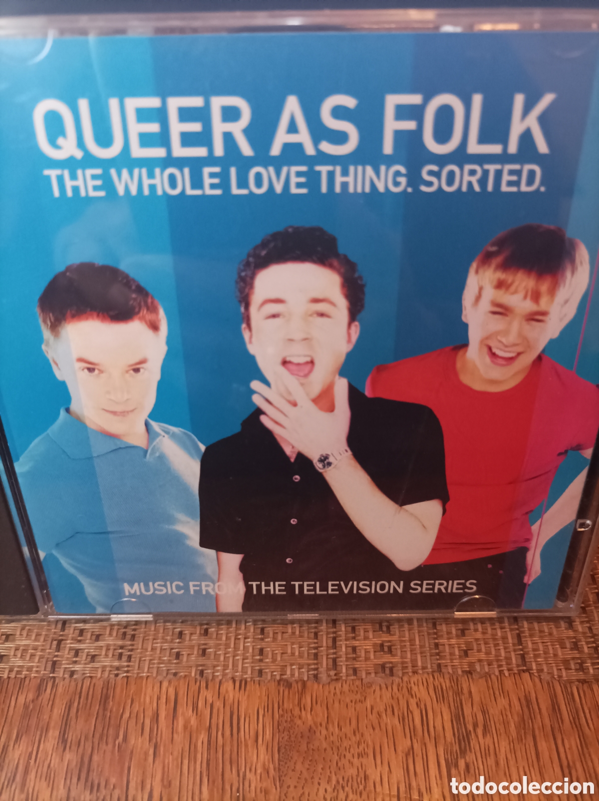 CDs de m&uacute;sica: Queer as folk. The whole love thing. Sorted. - Foto 1