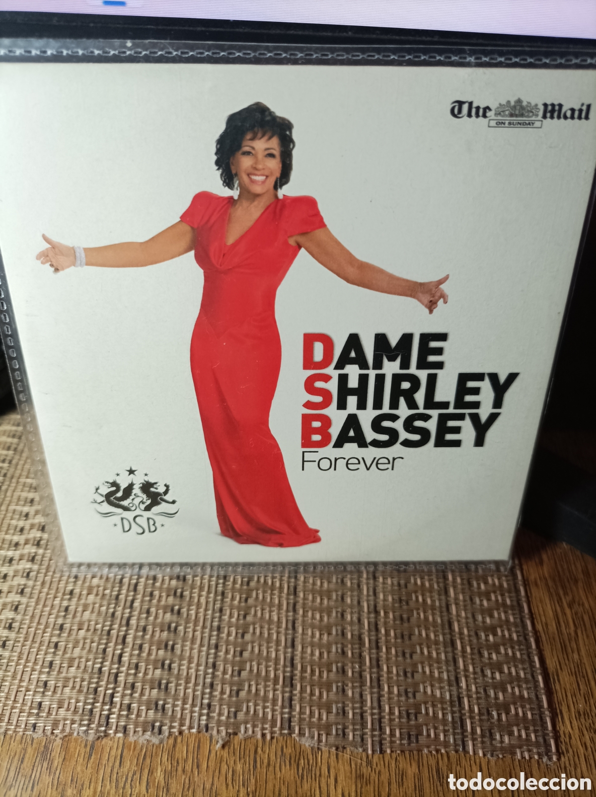 CDs de m&uacute;sica: Dame Shirley bassey. Forever. The mail. Cd - Foto 1