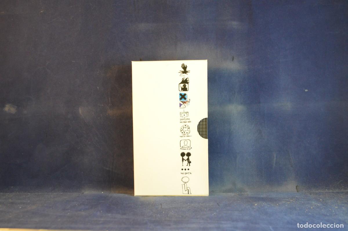 CDs de m&uacute;sica: RADIOHEAD &ndash; OK COMPUTER - CD + VHS - Foto 3