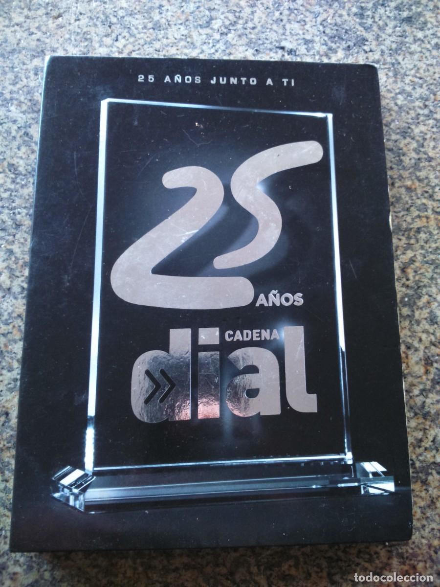 CDs de m&uacute;sica: CD -- 25 A&Ntilde;OS DE CADENA DIAL -- 4 CDS -- - Foto 1