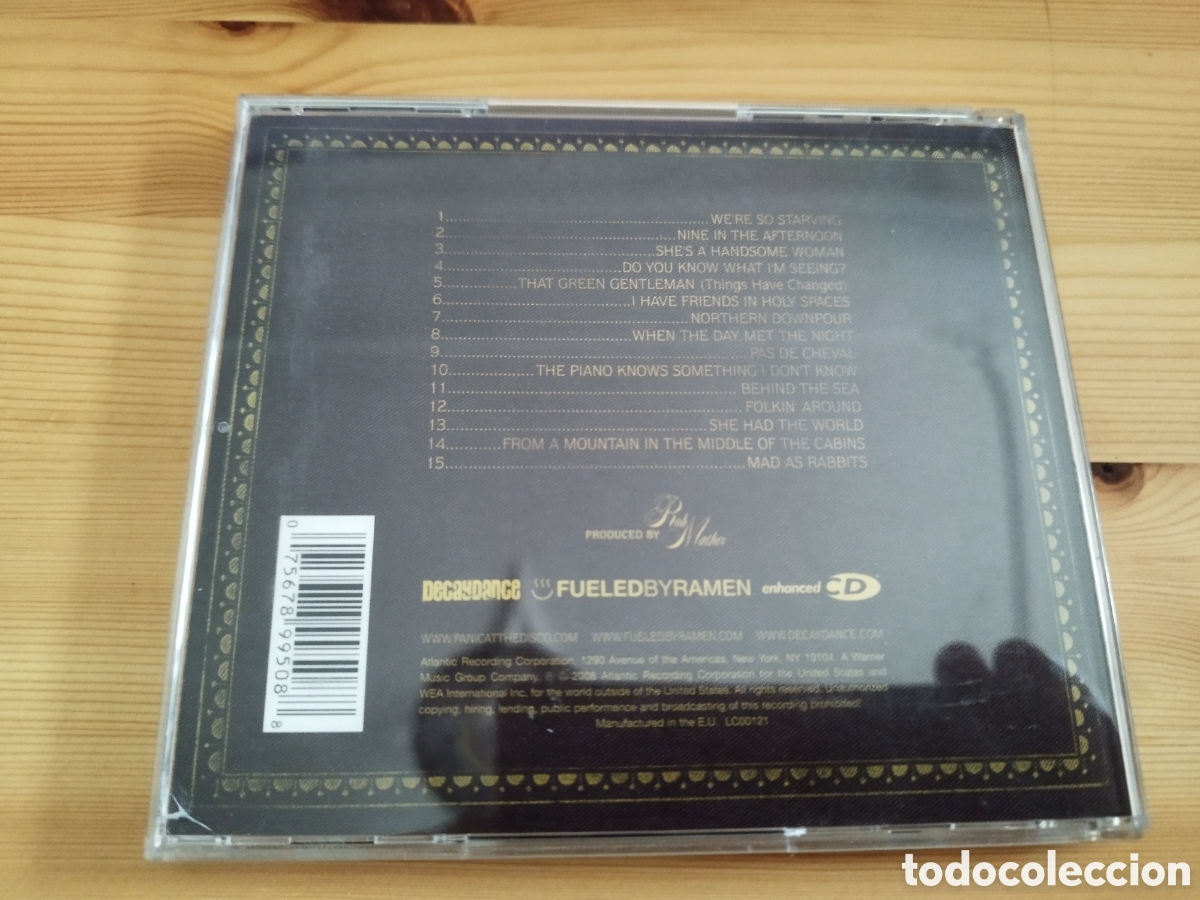 CDs de m&uacute;sica: CD Panic at the disco- Pretty odd - Foto 3