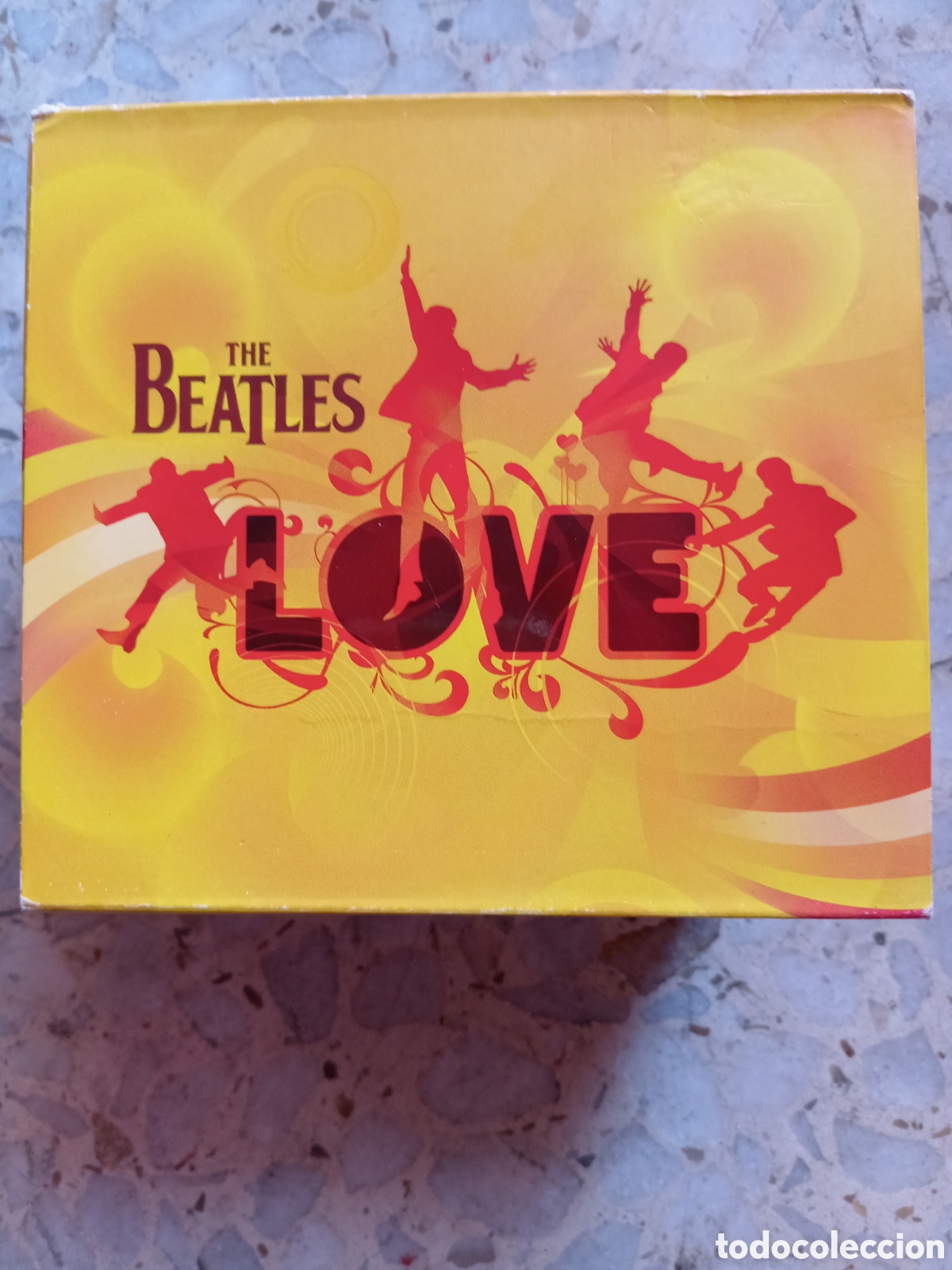 CDs de m&uacute;sica: CD DVD Y LIBRETO THE BEATLES LOVE - Foto 1