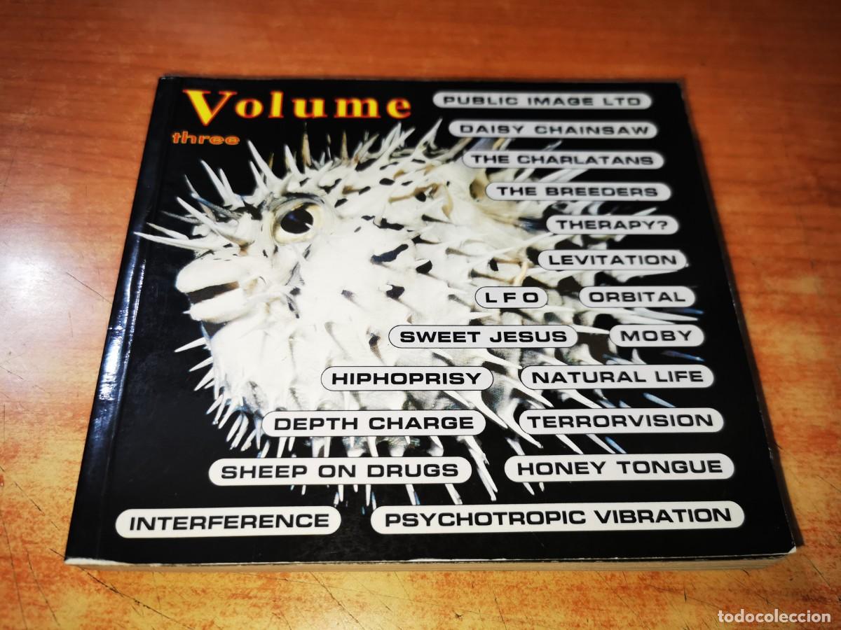 CDs de m&uacute;sica: VOLUME THREE CD LIBRO 1992 UK PUBLIC IMAGE LTD DAISY CHAINSAW LEVITATION MOBY INTERFERENCE ORBITAL - Foto 1