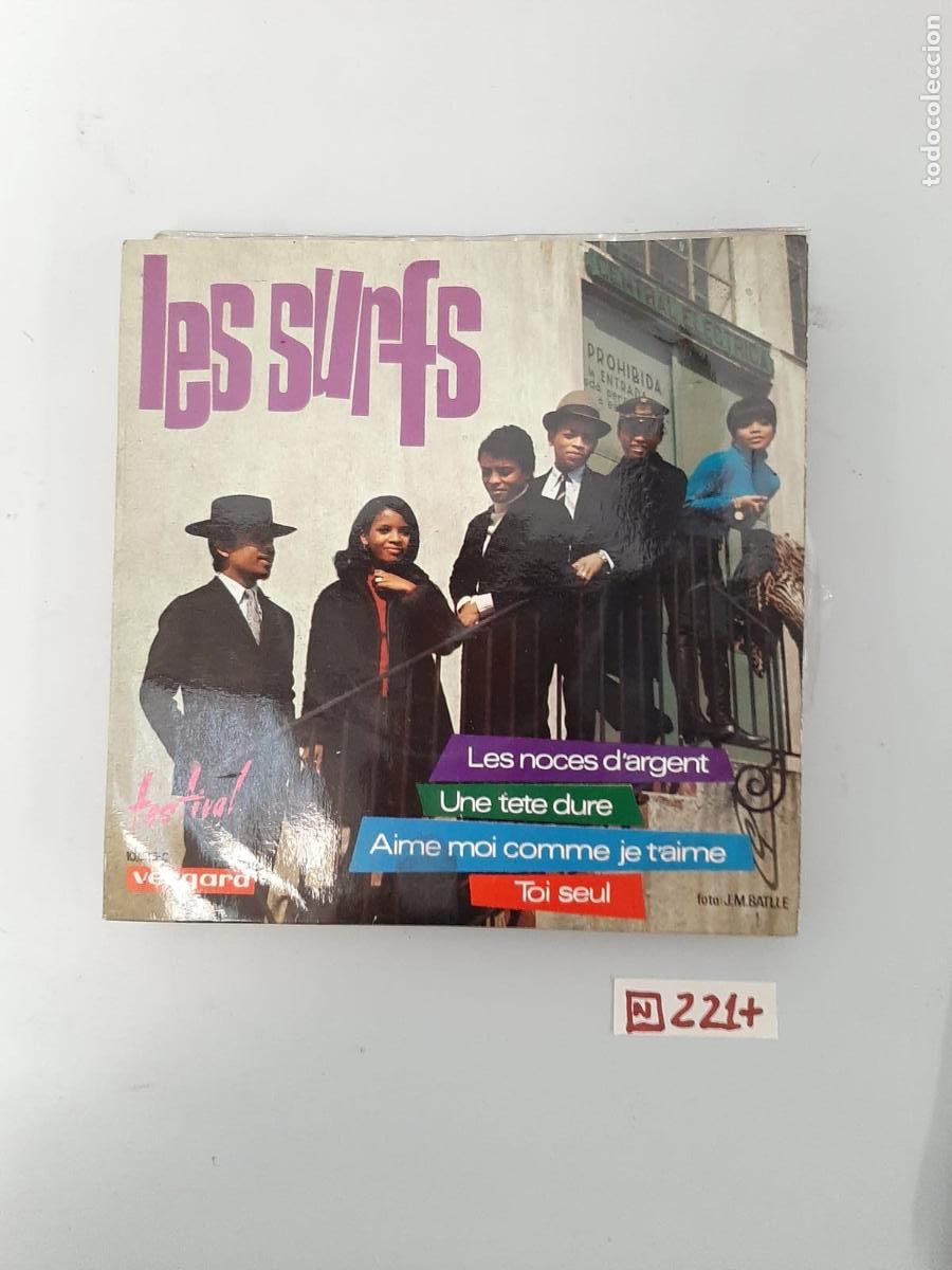 CDs de m&uacute;sica: Disco Cds: Les surf. - Foto 1