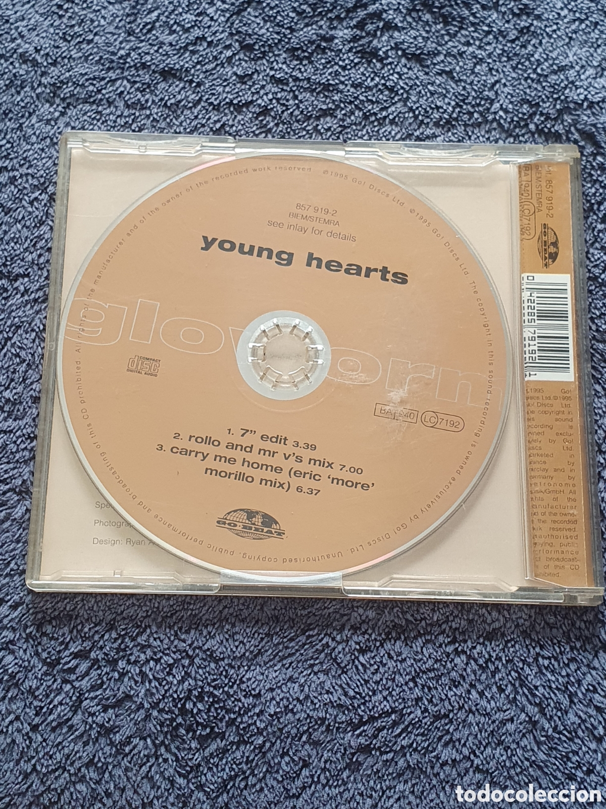 CDs de m&uacute;sica: CD-25. Young Hearts, CD, Single, De 2&ordf; Mano. - Foto 2