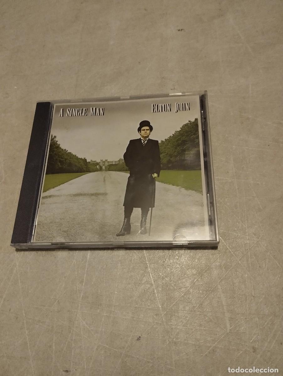 CDs de m&uacute;sica: Elton John CD A sigle Man - Foto 1