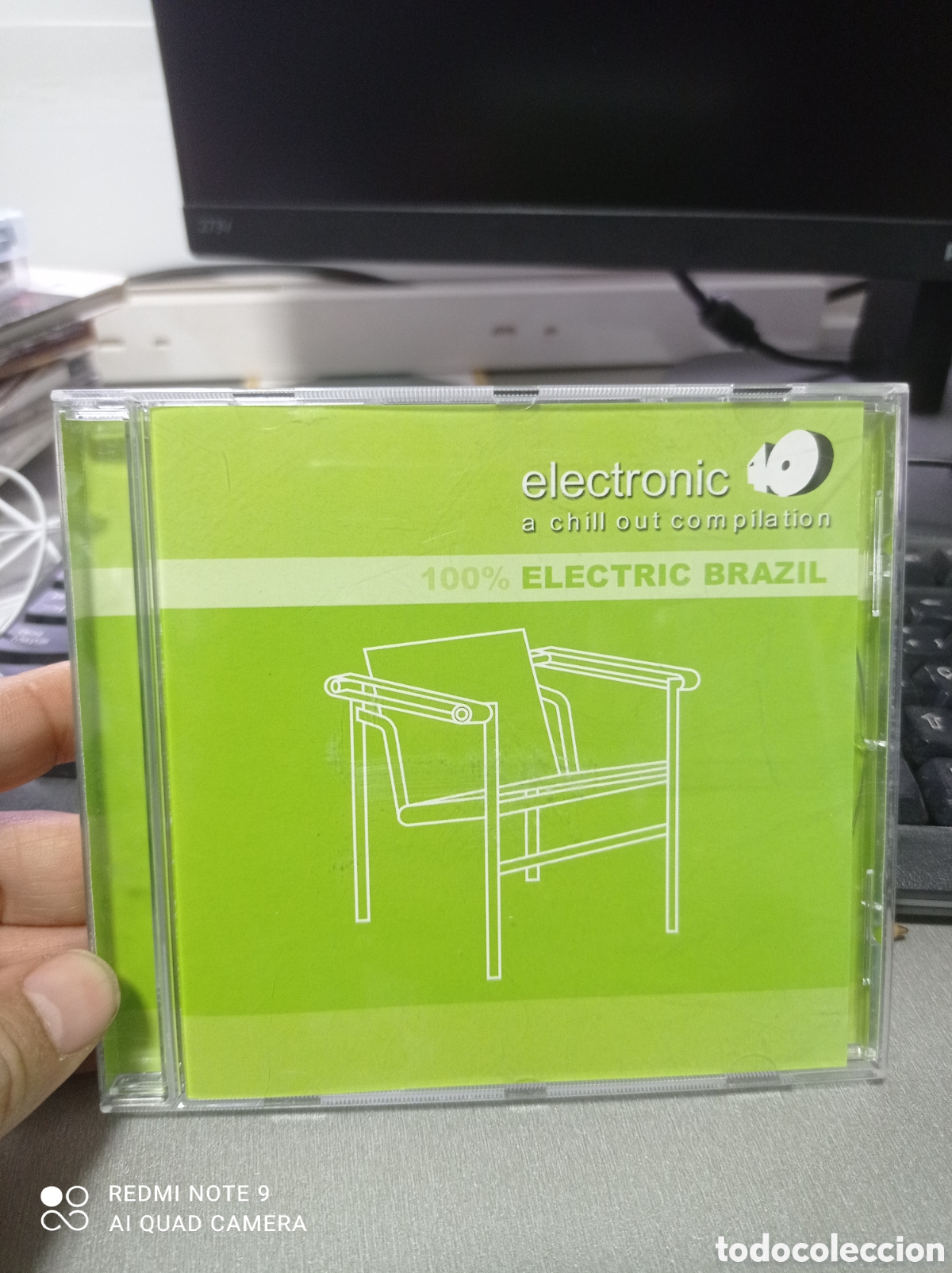 CDs de m&uacute;sica: Electronic 40 a chill out compilation 100% electric Brasil - Foto 1