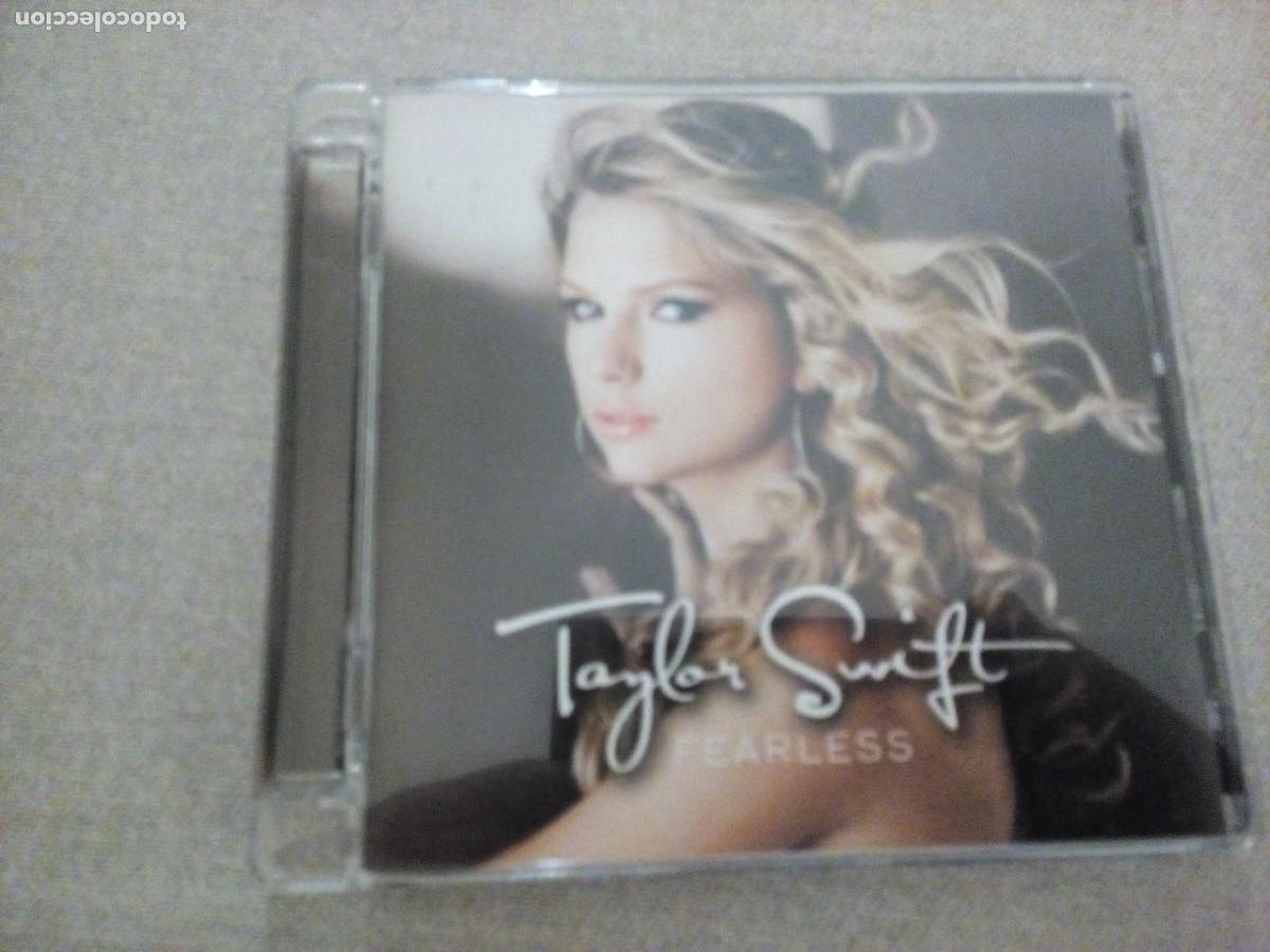 CDs de m&uacute;sica: TYLOR SWIFT FEARLESS CD - Foto 1