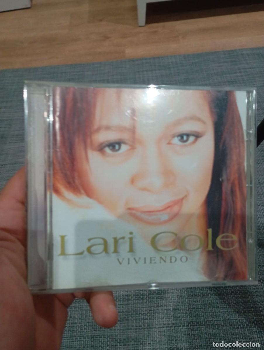 CDs de m&uacute;sica: LARI COLE VIVIENDO CD COMO NUEVO - Foto 1