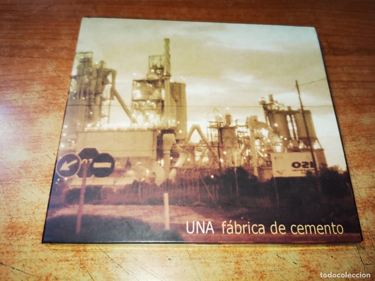 Music CDs: UNA Fabrica de cemento CD ALBUM DIGIPACK DEL A&Ntilde;O 2002 CONTIENE 10 TEMAS