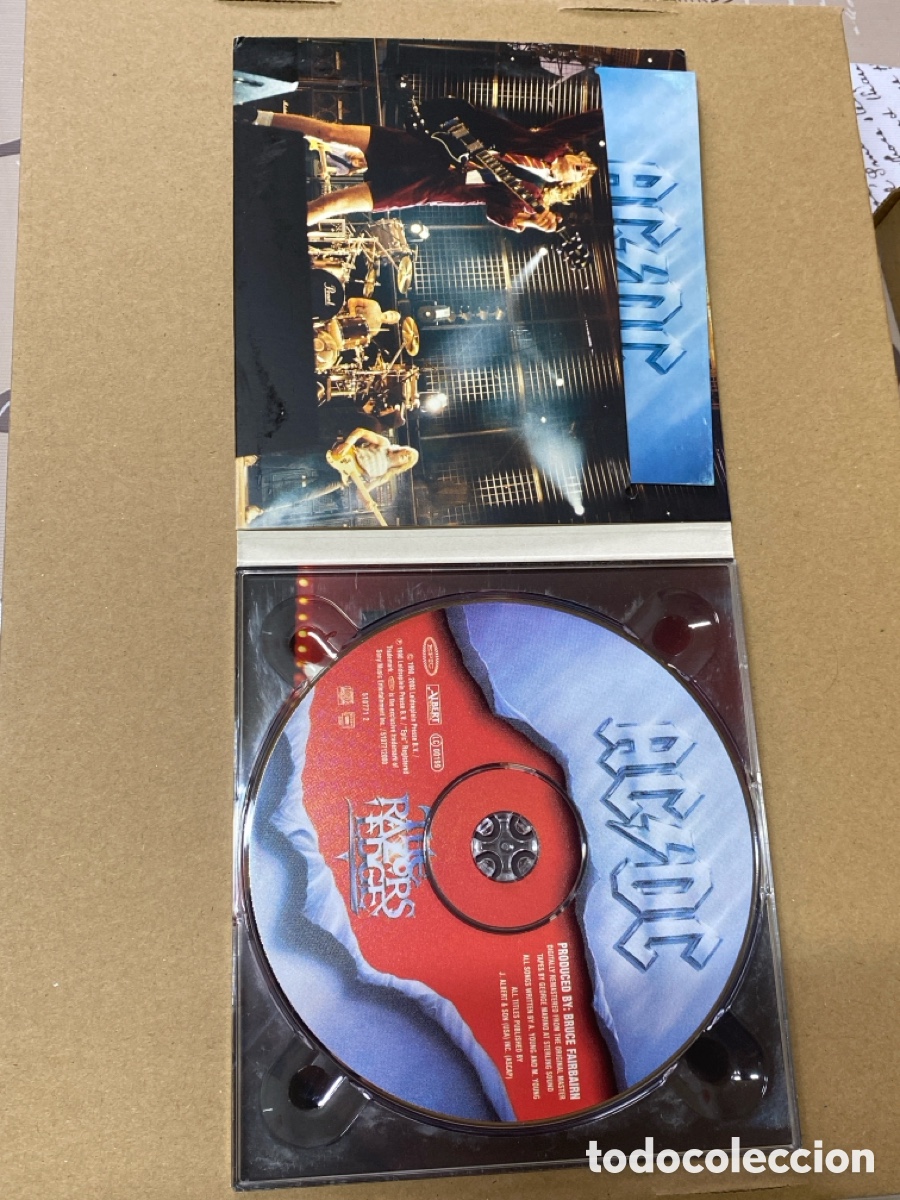 CDs de m&uacute;sica: AC/DC THE RAZORS EDGE CD DIGIPACK SONY 2003 - Foto 2