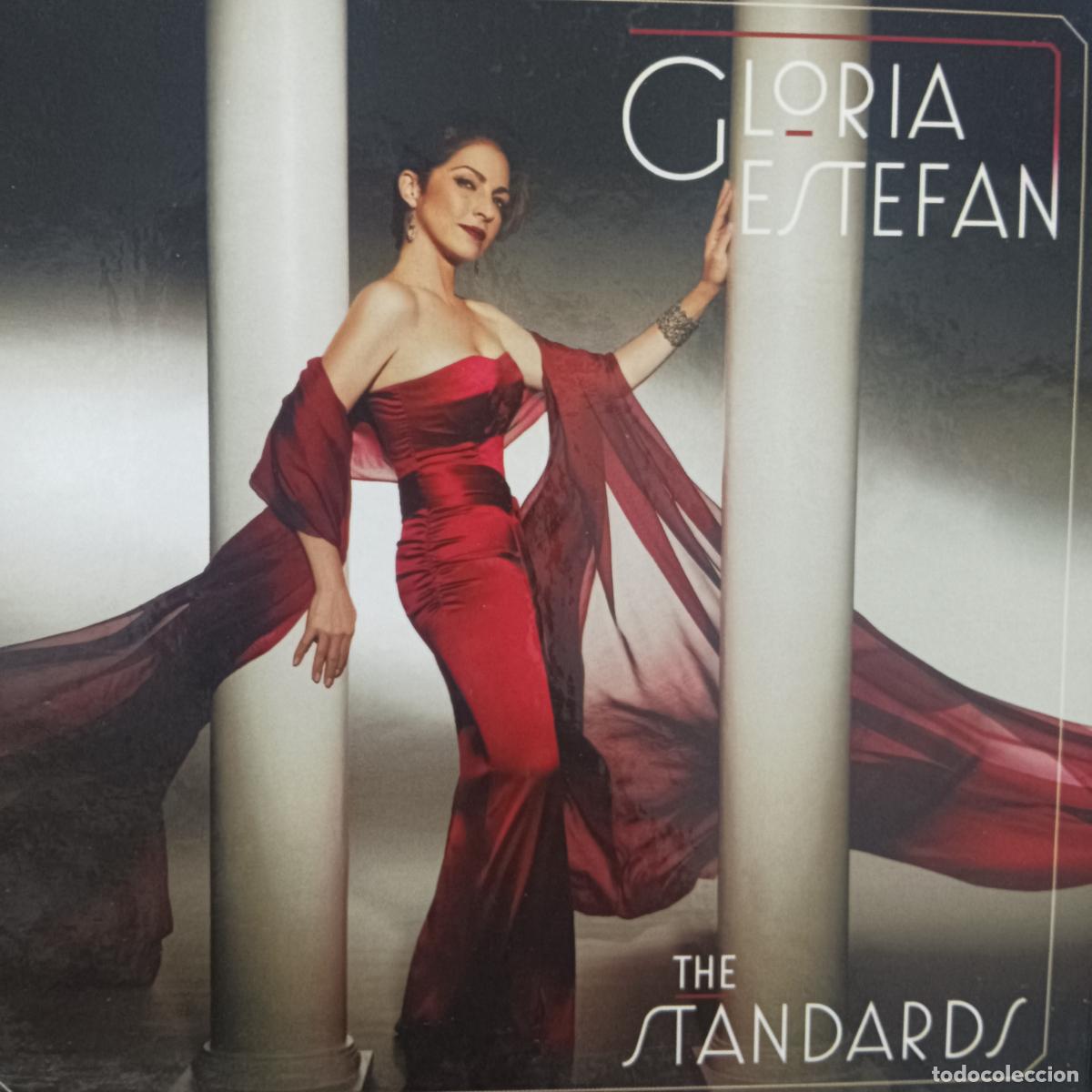 CDs de m&uacute;sica: GLORIA ESTEFAN, THE STANDARDS. CD + LIBRO - Foto 1