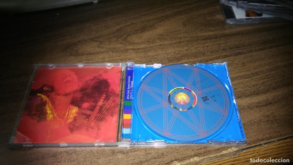 CDs de m&uacute;sica: Afro Celt Sound System &lrm;&ndash; Volume 2 : Release (1999) - Foto 2