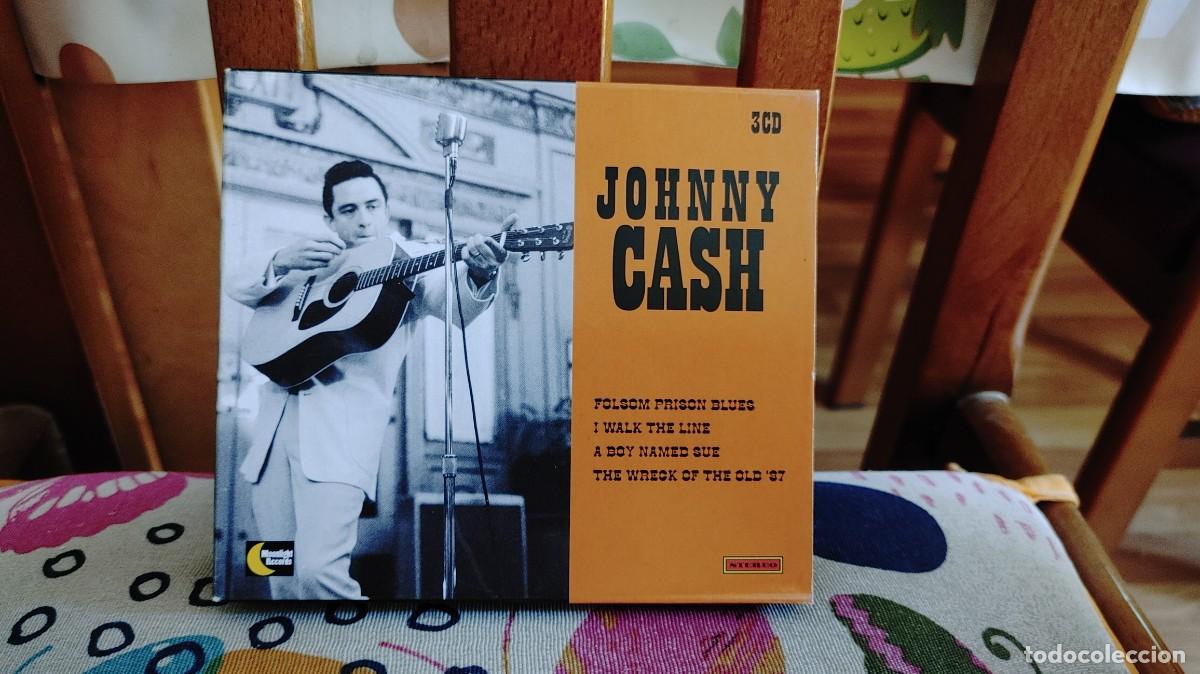 CDs de m&uacute;sica: JOHNNY CASH-BOX CON 3 CDS - Foto 1