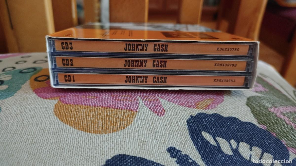 CDs de m&uacute;sica: JOHNNY CASH-BOX CON 3 CDS - Foto 2